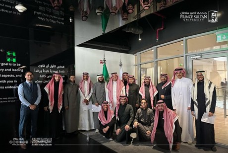 زيارة قسم المحاسبة الجنائية في شركة ديلويت.