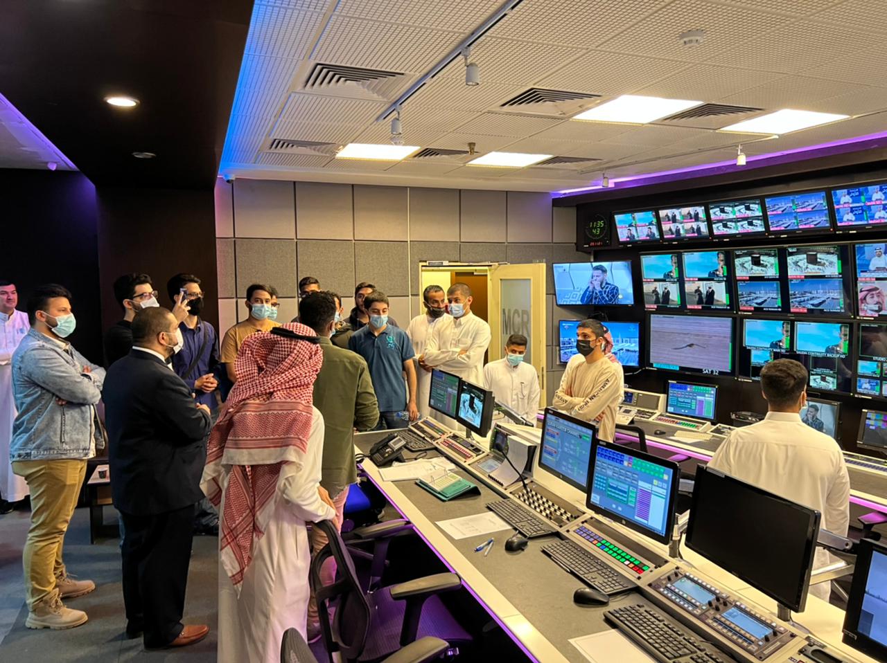 Communications and Networks Engineering Department students go on a field trip to Riyadh TV Tower