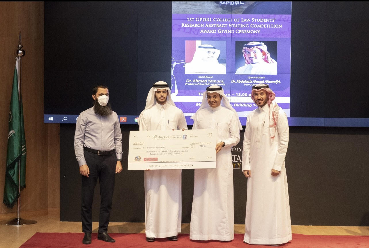 Honoring the Winners of “Research Abstract” Writing Competition