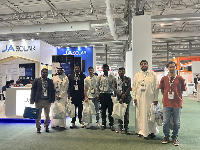 Students and Faculty members of Prince Sultan University visited Riyadh Expo to discuss and collaborate with Startups regarding various Research and Solar Projects