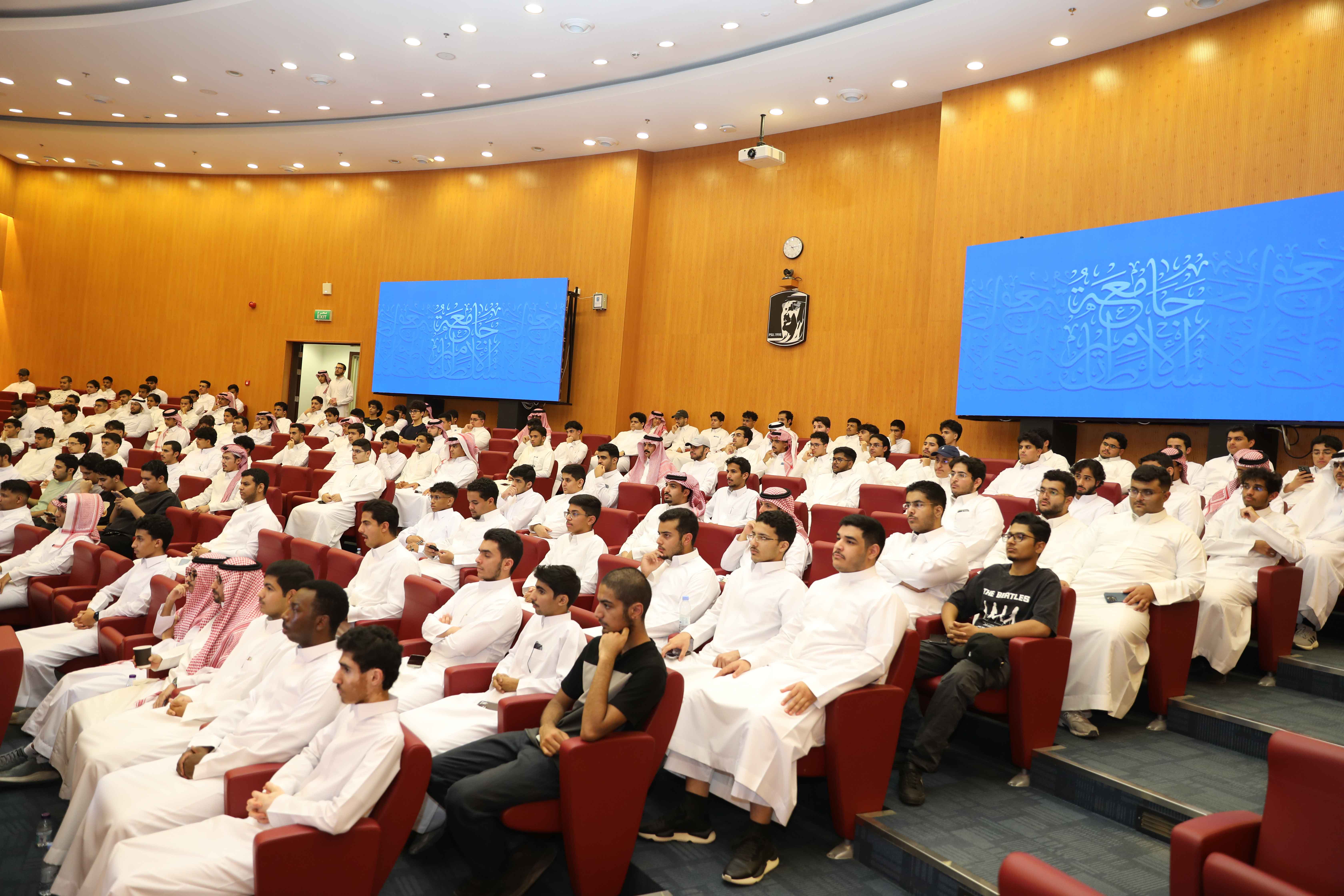 فعاليات تعريفية وخدمات للطلبة